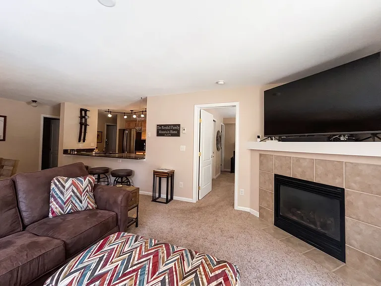 163 Pelican Cir #1204 — Photo 2