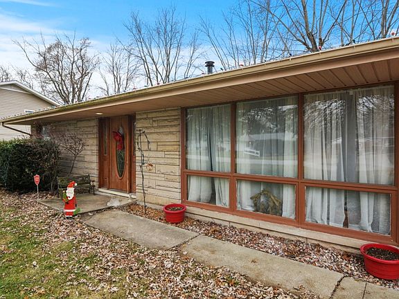 3rd image of 4705 Orleans Dr