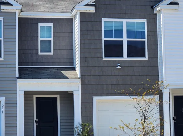 230 Blue Haw Dr, Moncks Corner, SC 29461