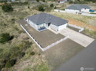 1439 Diamond Head Ave SW, Ocean Shores, WA 98569