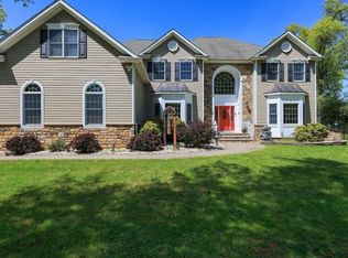 868 Dow Rd, Bridgewater, NJ 08807