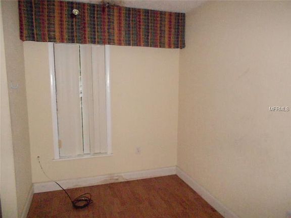 4th image of 311 Hidden Lake Dr