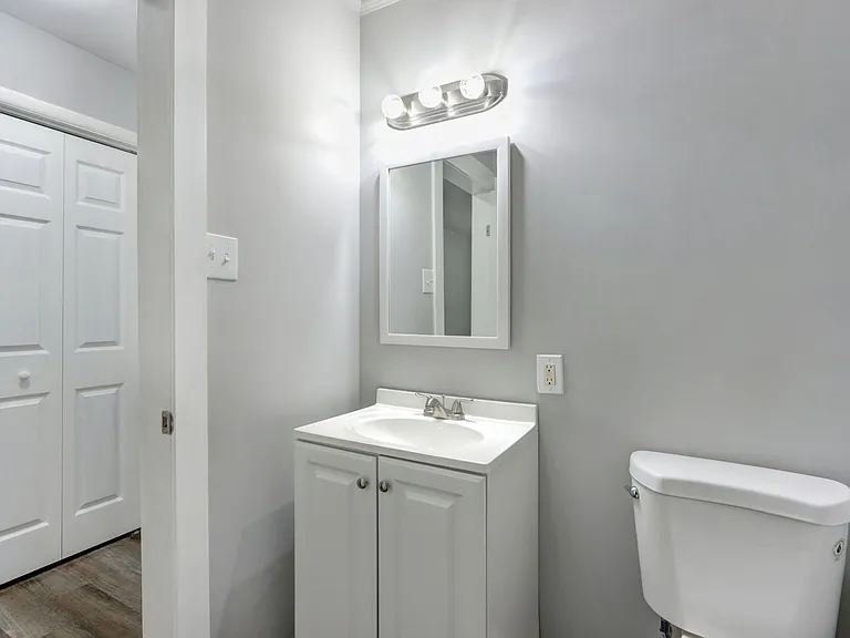 2104 Mississippi Ave — Photo 14