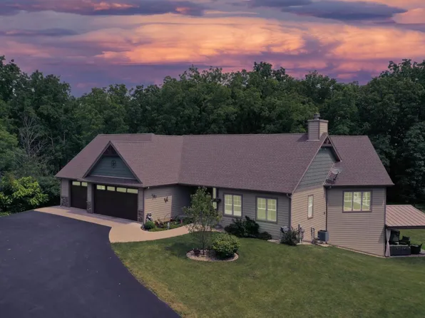33042 Cardinal TRAIL, Burlington, WI 53105