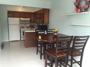 2513 S 3rd Street Plz, Omaha, NE 68108