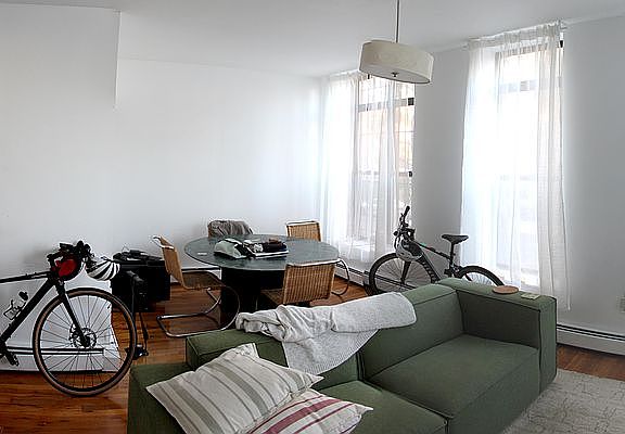 3rd image of 430 Lewis Ave APT 2