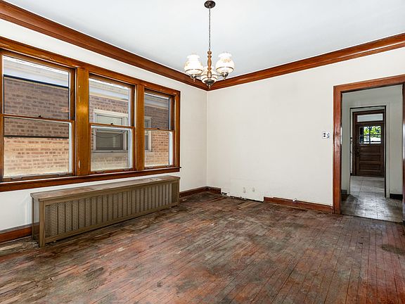 4th image of 4826 S Kolin Ave