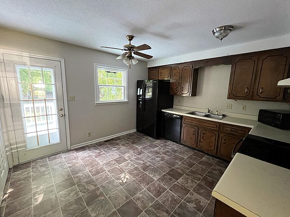 4th image of 181 Kings Deer Dr
