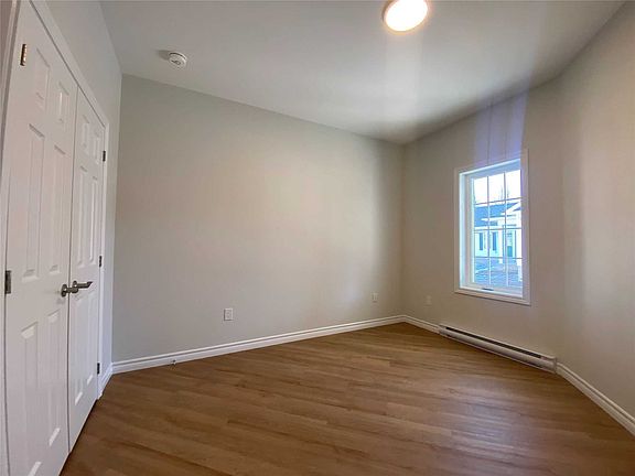 3rd image of 300 Croft St #203