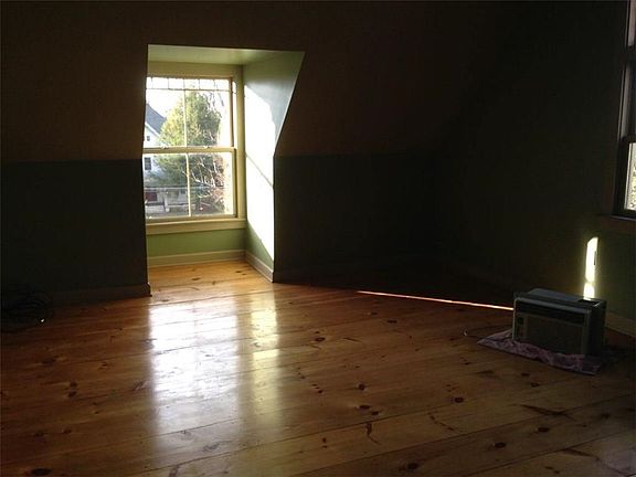 3rd image of 29 Kendall St