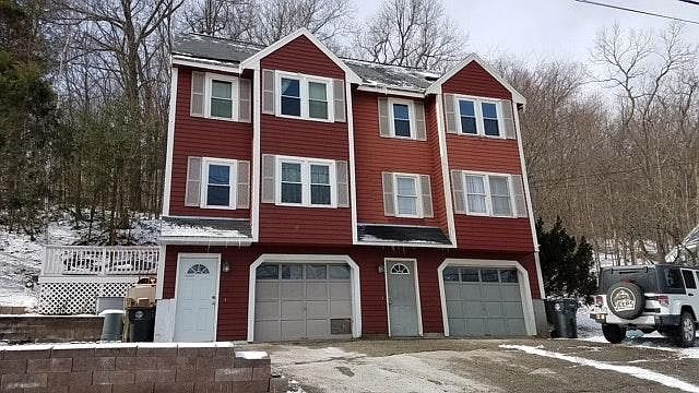 1st image of 40 S Riverview St