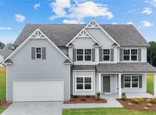 137 Hampton Hollow Dr, Jefferson, GA 30549