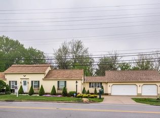 456 Riverside Dr, Painesville, OH 44077