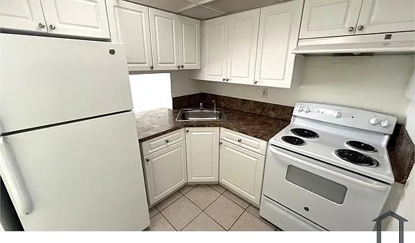 801 NW 47th Ave #103 — Photo 6