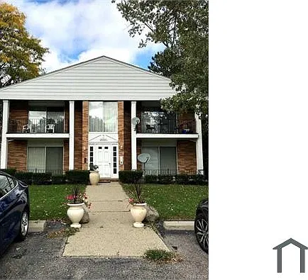 24540 Shiawassee Dr #203