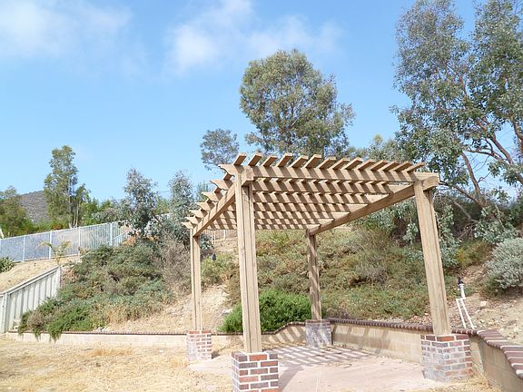 4th image of 15517 Lantern Hill Ln