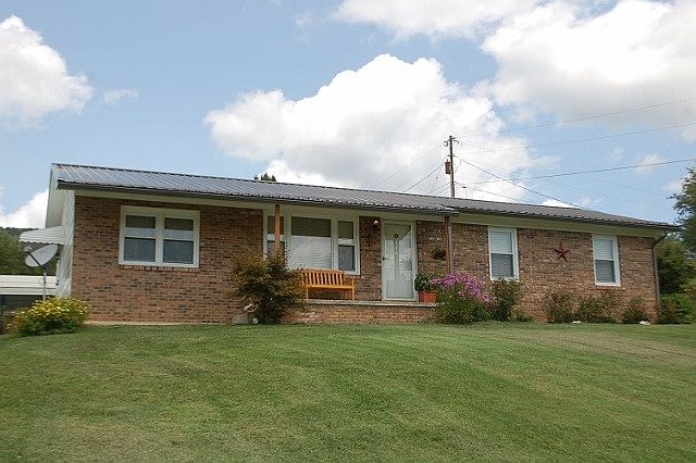 1st image of 176 Wedgewood Dr