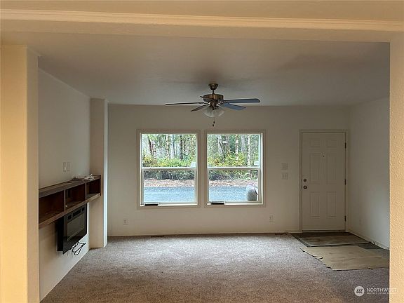 2nd image of 313 E Lansky Dr