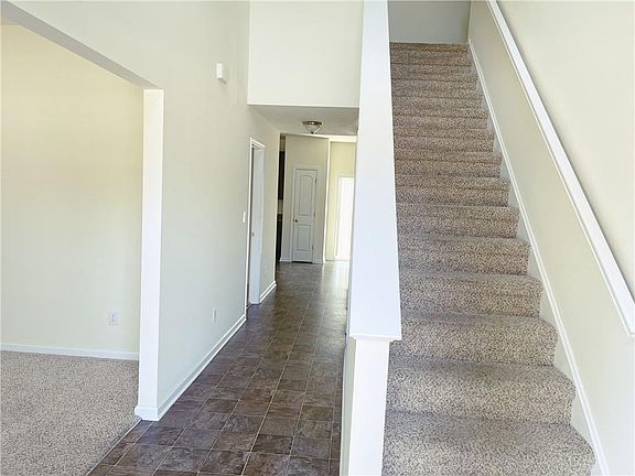 3rd image of 5935 Edelle Dr
