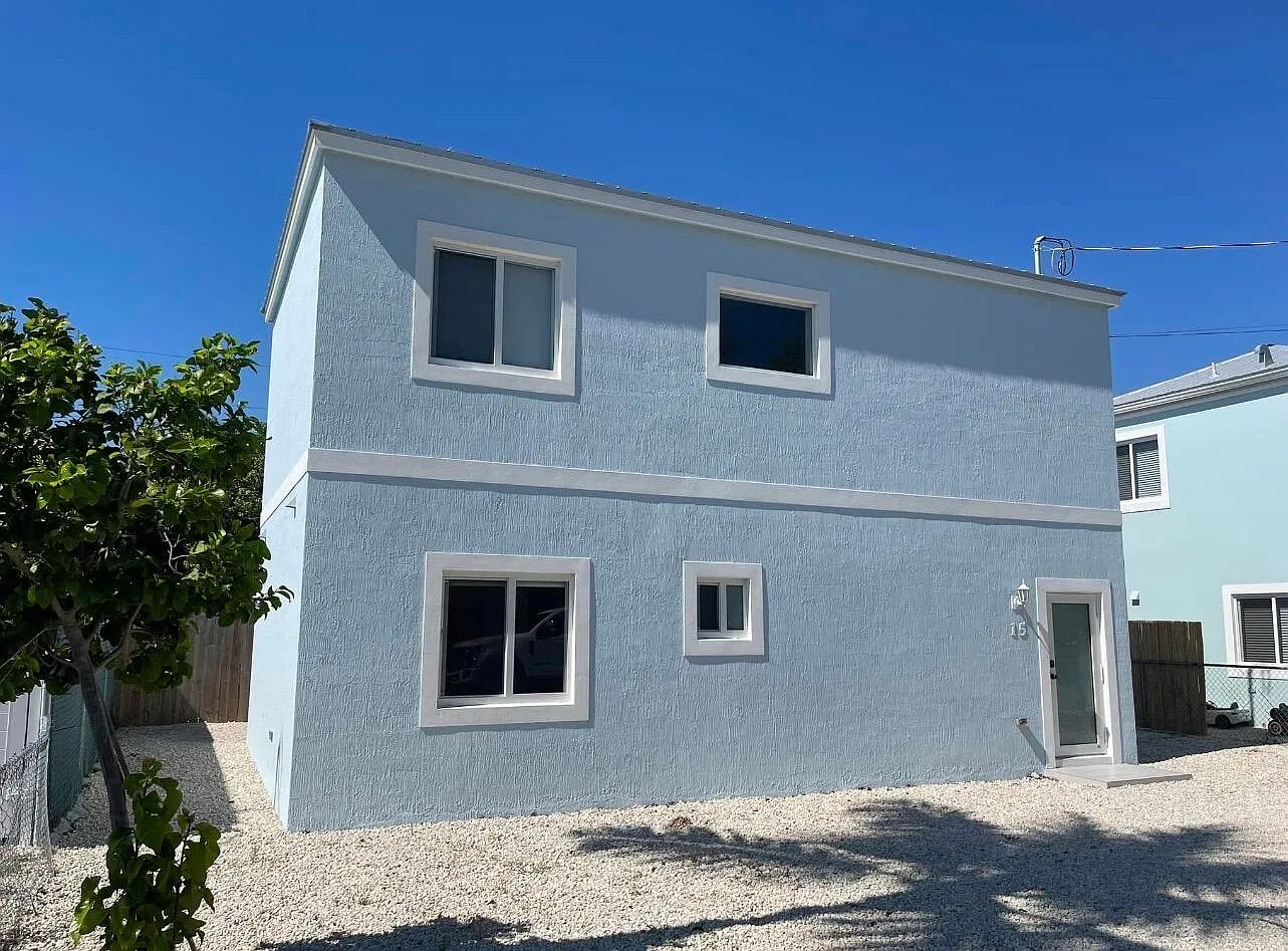 2 bed, 2.5 bath, 1330 sqft, $3,200 — Photo 1