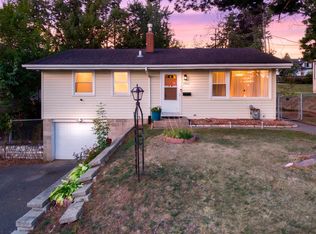 1523 Old Hudson Rd, Saint Paul, MN 55106