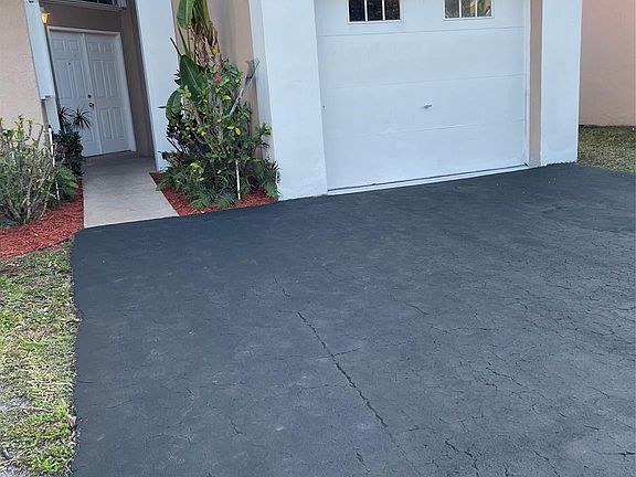 2nd image of 480 Somerset Way