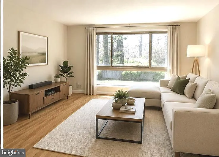 6300 Maiden Ln — Photo 3