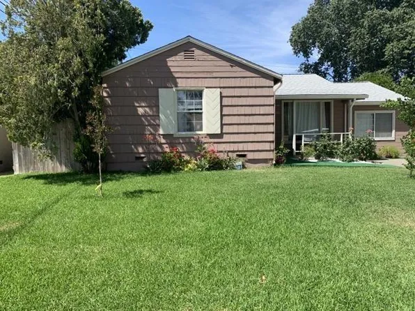 1437 Hopkins St, Sacramento, CA 95822