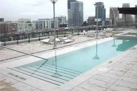 Luna Vista Condos — Photo 4