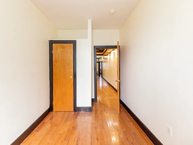 88 Starr St #2L — Photo 7