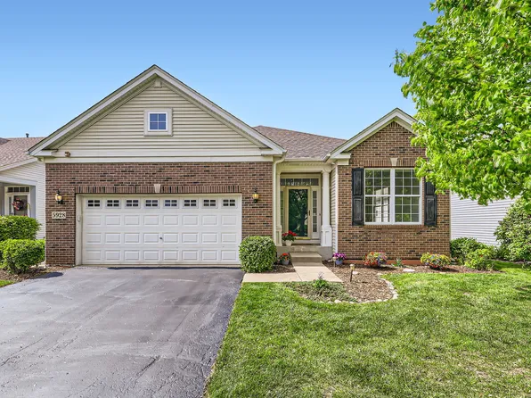 5928 Leeds Rd, Hoffman Estates, IL 60192