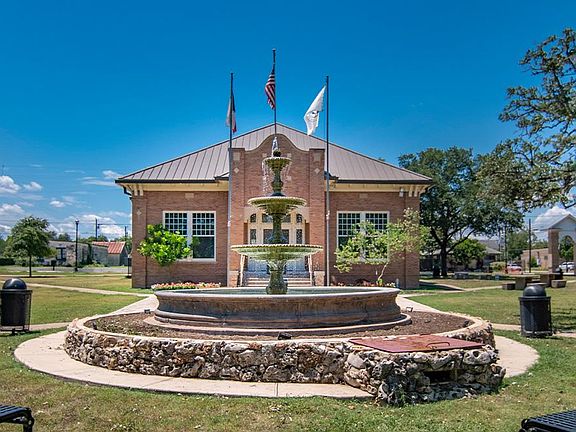 6th image of this home