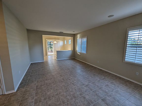 4th image of 892 Wildomar Ln