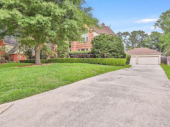 5th image of 2106 Mountain Lake Dr