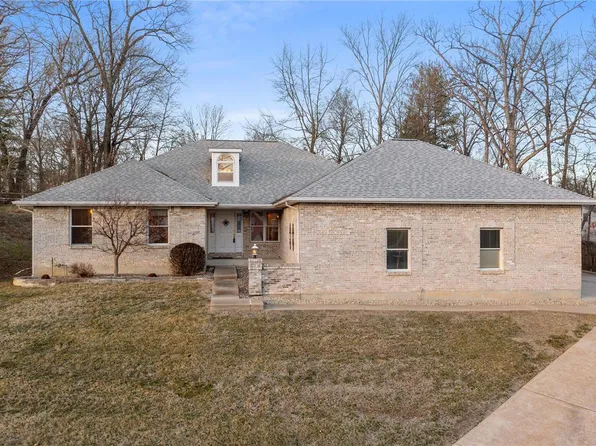 16777 Clayton Rd, Ballwin, MO 63011