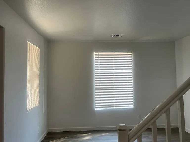 1426 E Romley Rd — Photo 13