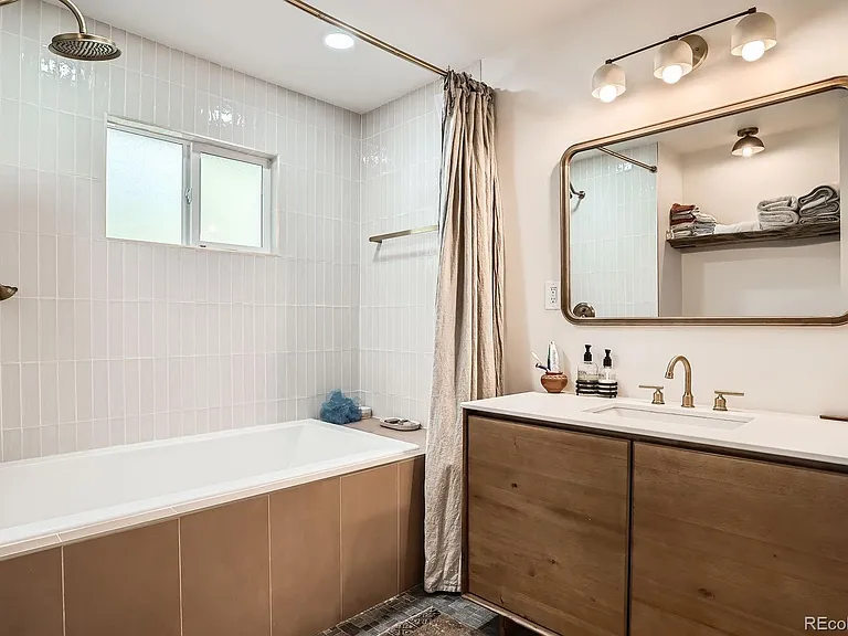 4935 Meade St — Photo 15