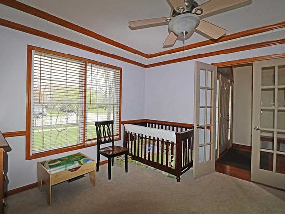 4th image of 1947 Fawn Meadow Dr