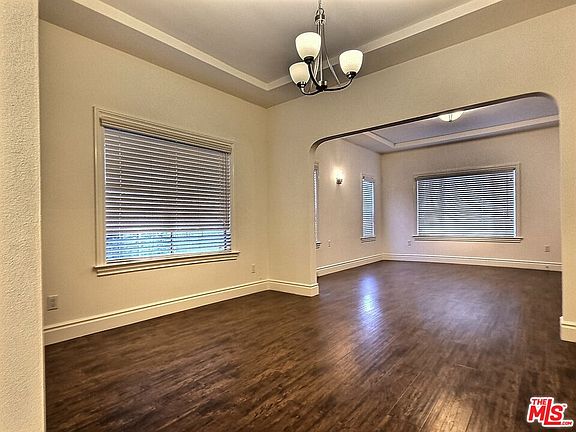 5th image of 831 N June St