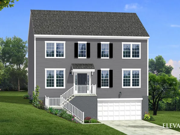 116 Holy Cross Dr, Imperial, PA 15126