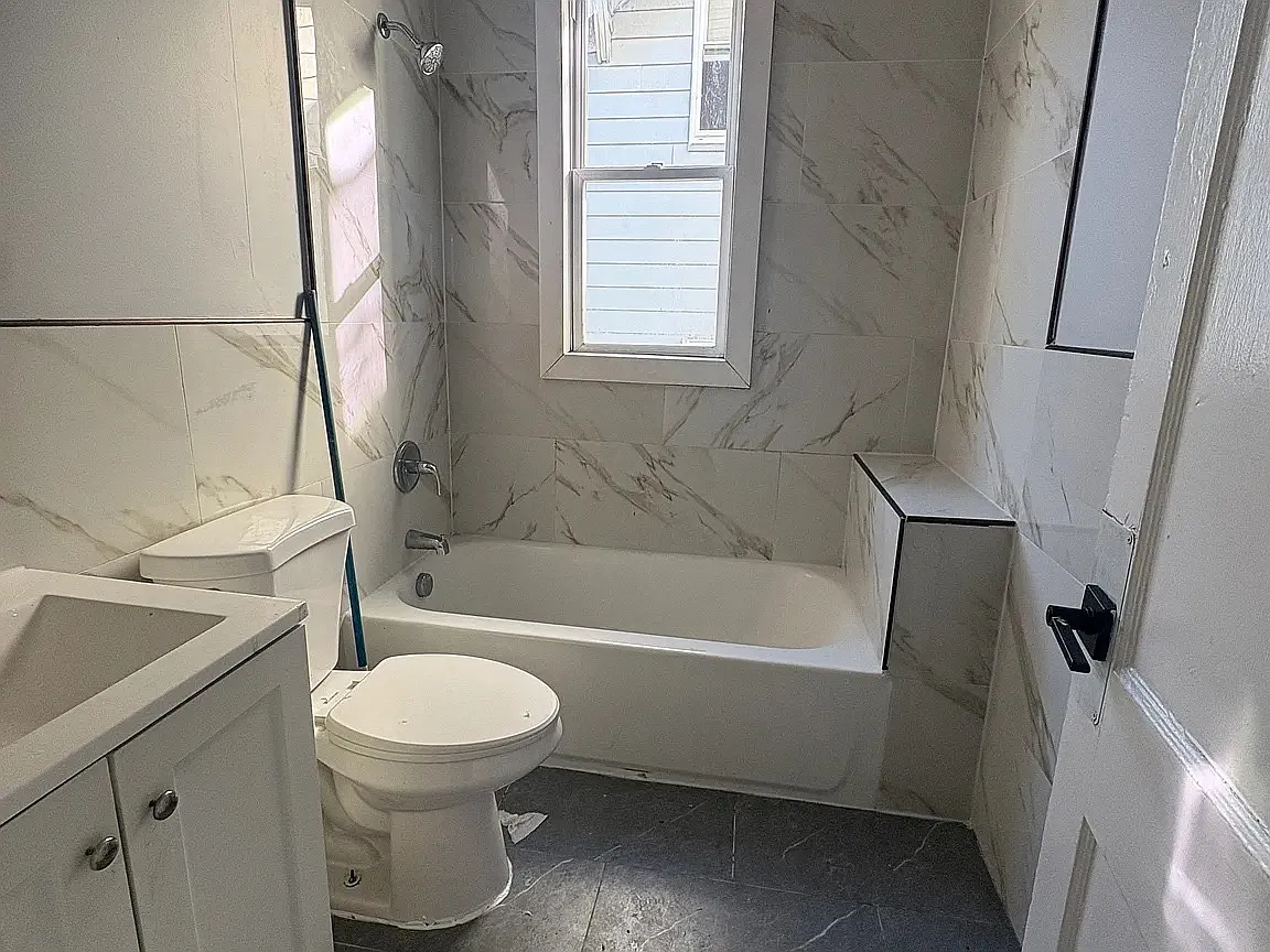 3 bed, $2,095 — Photo 4