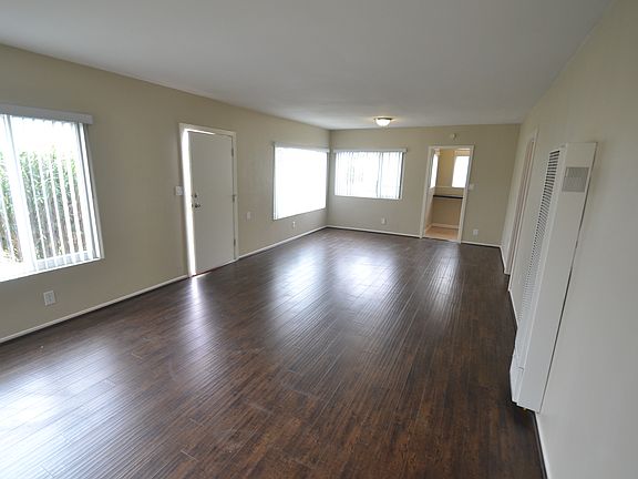 3rd image of 1234 W 90th Pl
