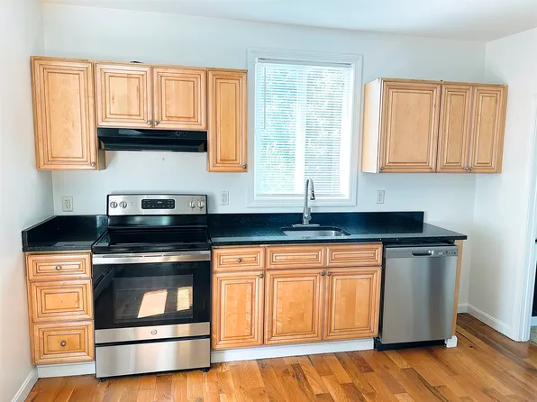 21 Dale St #2, Providence, RI 02909