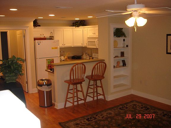 2nd image of 490 Barnett Shoals Rd APT 312