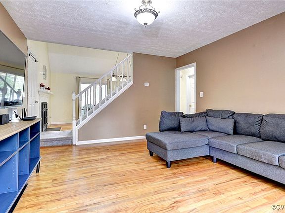 5th image of 106 Indian Summer Ln
