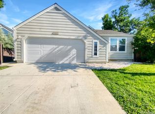 9823 W Elmhurst Pl, Littleton, CO 80128