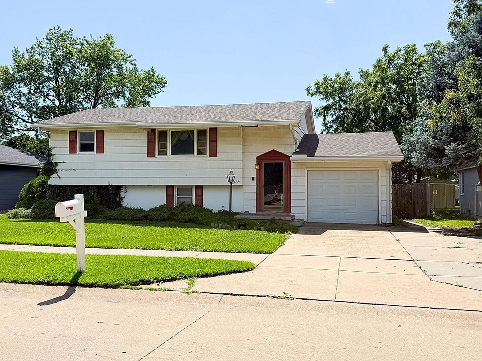 1st image of 2644 E Ray Ave