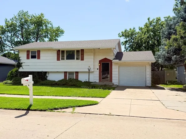 2644 E Ray Ave, Salina, KS 67401