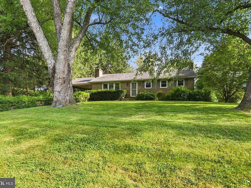 1st image of 2703 Reckord Rd