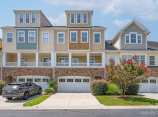 627 Sunfish Ln, Tega Cay, SC 29708